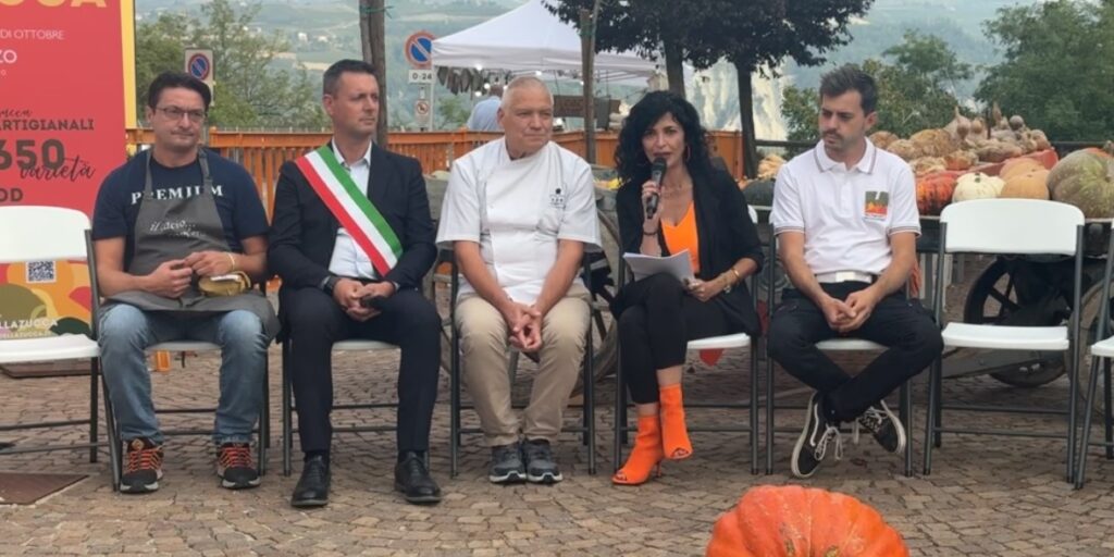 DUE ARETINI UN PECORINO ED UNA ZUCCA
